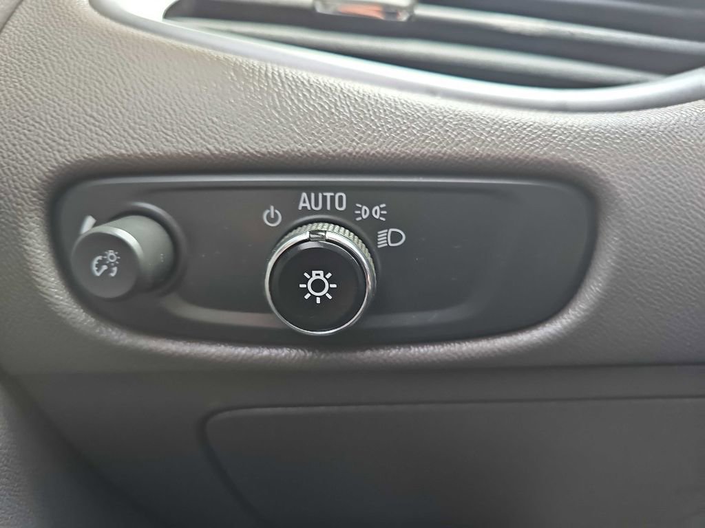 Used 2017 Chevrolet Malibu LS image 35