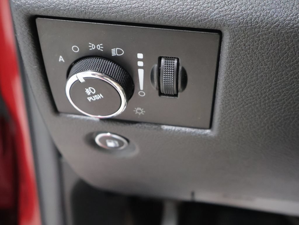 Used 2014 Jeep Grand Cherokee Summit AWD/4WD image 31
