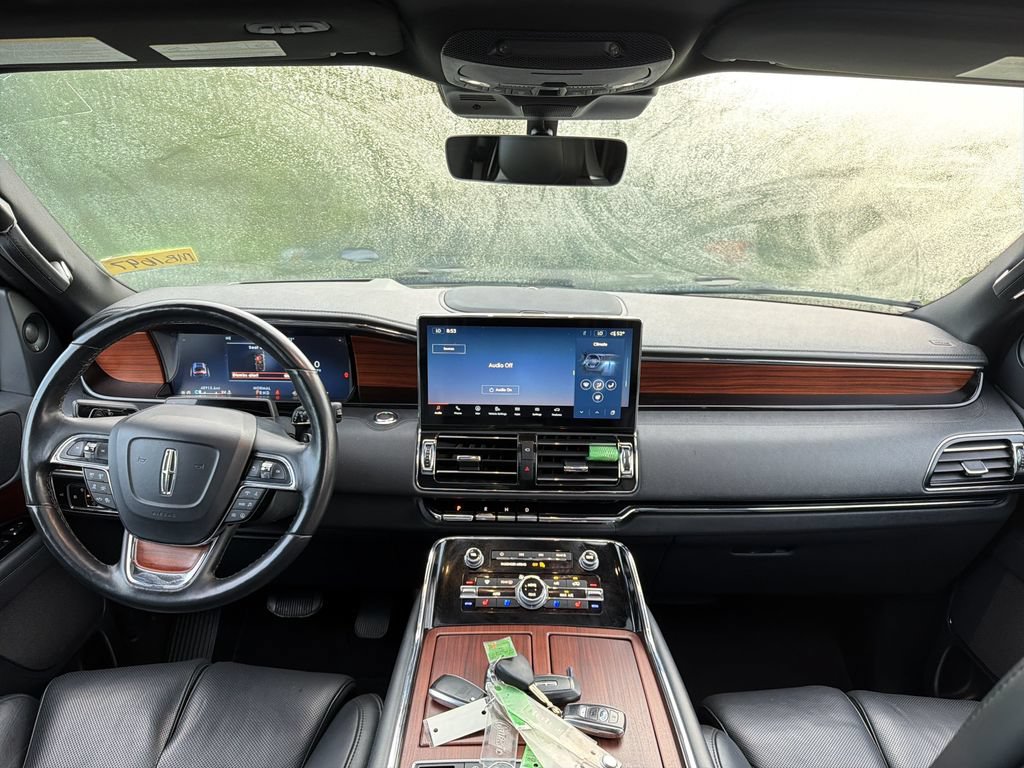 Used 2024 Lincoln Navigator Reserve AWD/4WD image 19