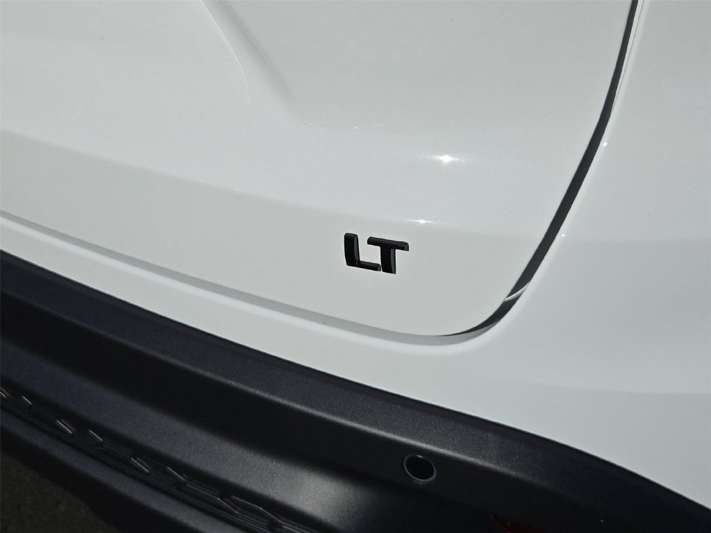 New 2026 Chevrolet Trax LT w/ Driver Confidence Package FWD image 23
