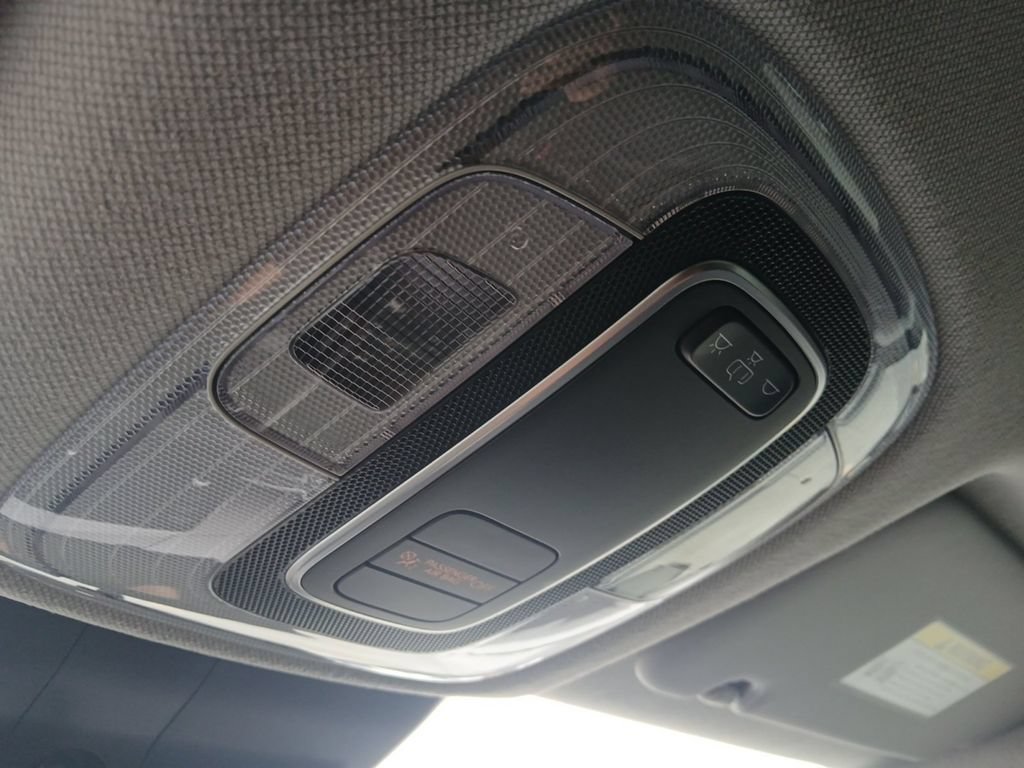 Used 2025 Hyundai Elantra SE FWD image 22