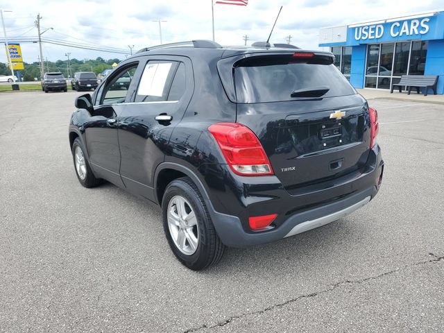 Used 2020 Chevrolet Trax LT w/ LT Convenience Package FWD image 3