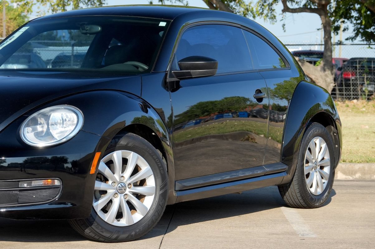 Used 2013 Volkswagen Beetle 2.5 FWD image 21
