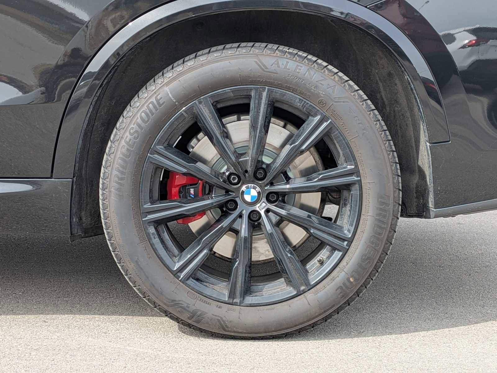 Used 2023 BMW X5 M50i w/ Executive Package image 13