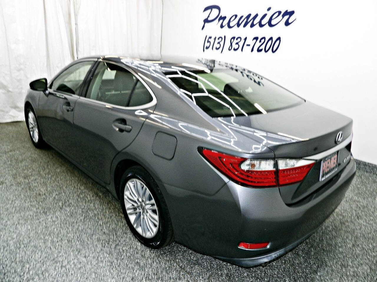 Used 2015 Lexus ES 350 w/ Luxury Package image 4