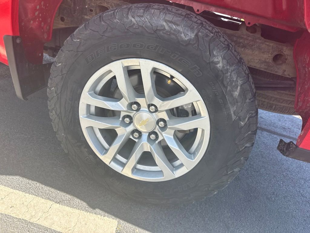 Used 2019 Chevrolet Silverado 1500 LT w/ Texas Edition AWD/4WD image 9