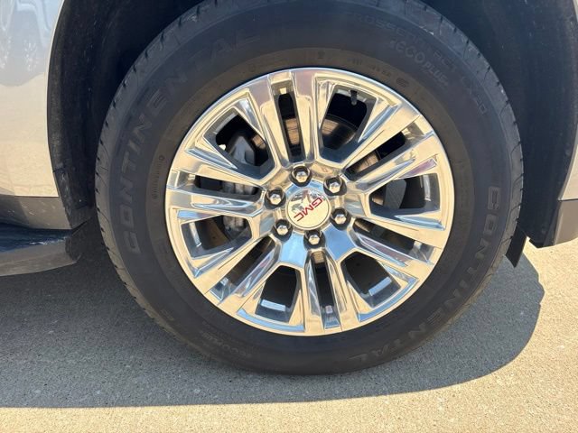 Used 2025 GMC Yukon XL Denali AWD/4WD image 40