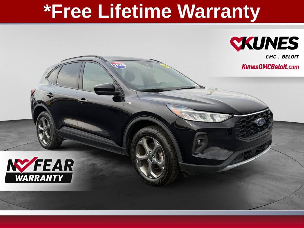 Used 2025 Ford Escape ST-Line Select AWD/4WD image 1