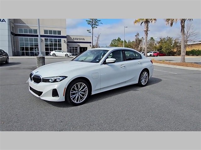 Used 2024 BMW 330e image 33