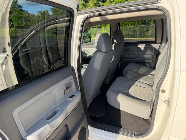 Used 2009 Dodge Dakota Big Horn w/ Extra Security Group RWD image 23