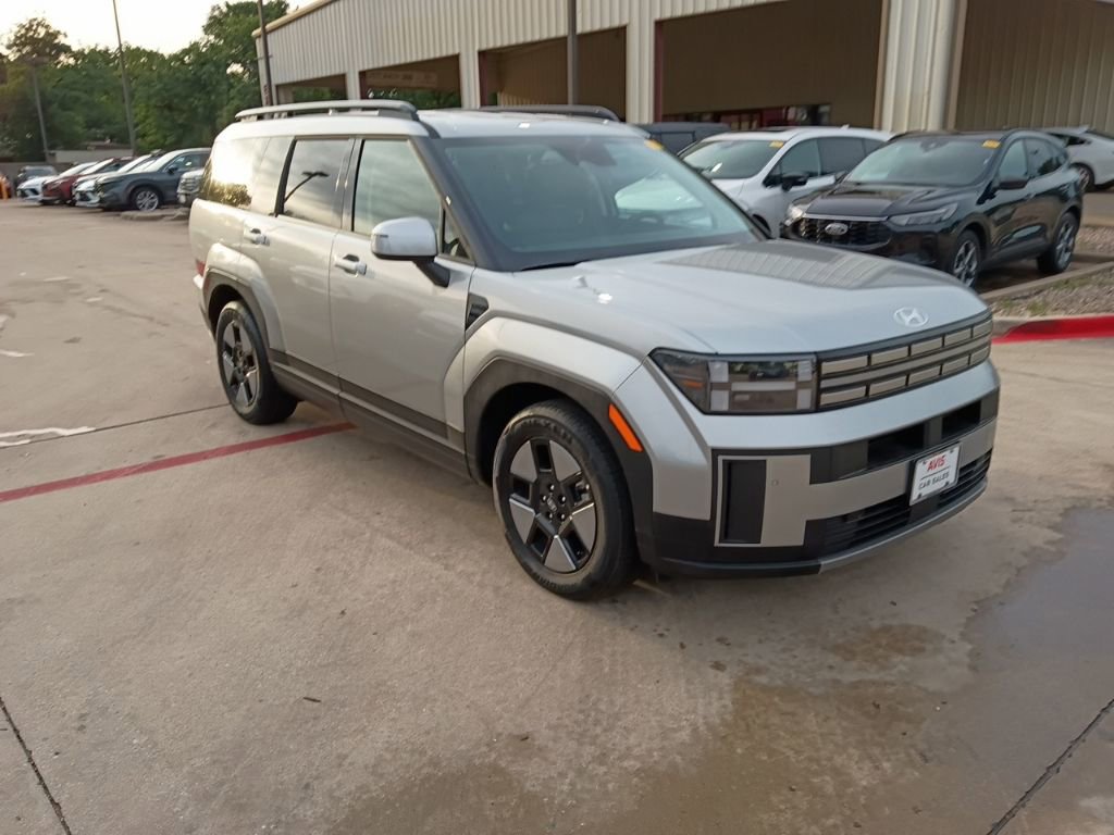 Used 2025 Hyundai Santa Fe SEL FWD image 6