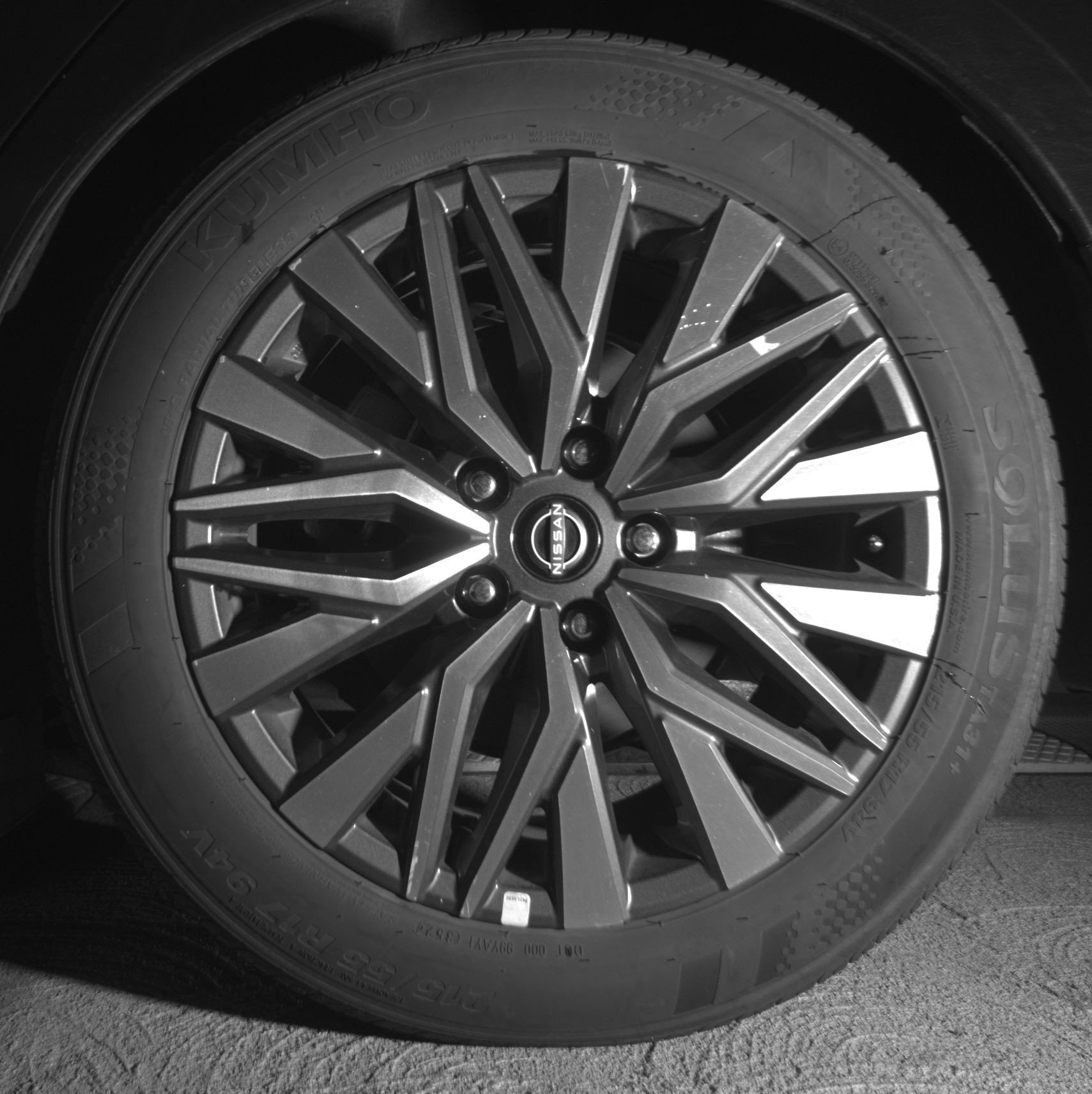 Used 2025 Nissan Altima 2.5 SV FWD image 14