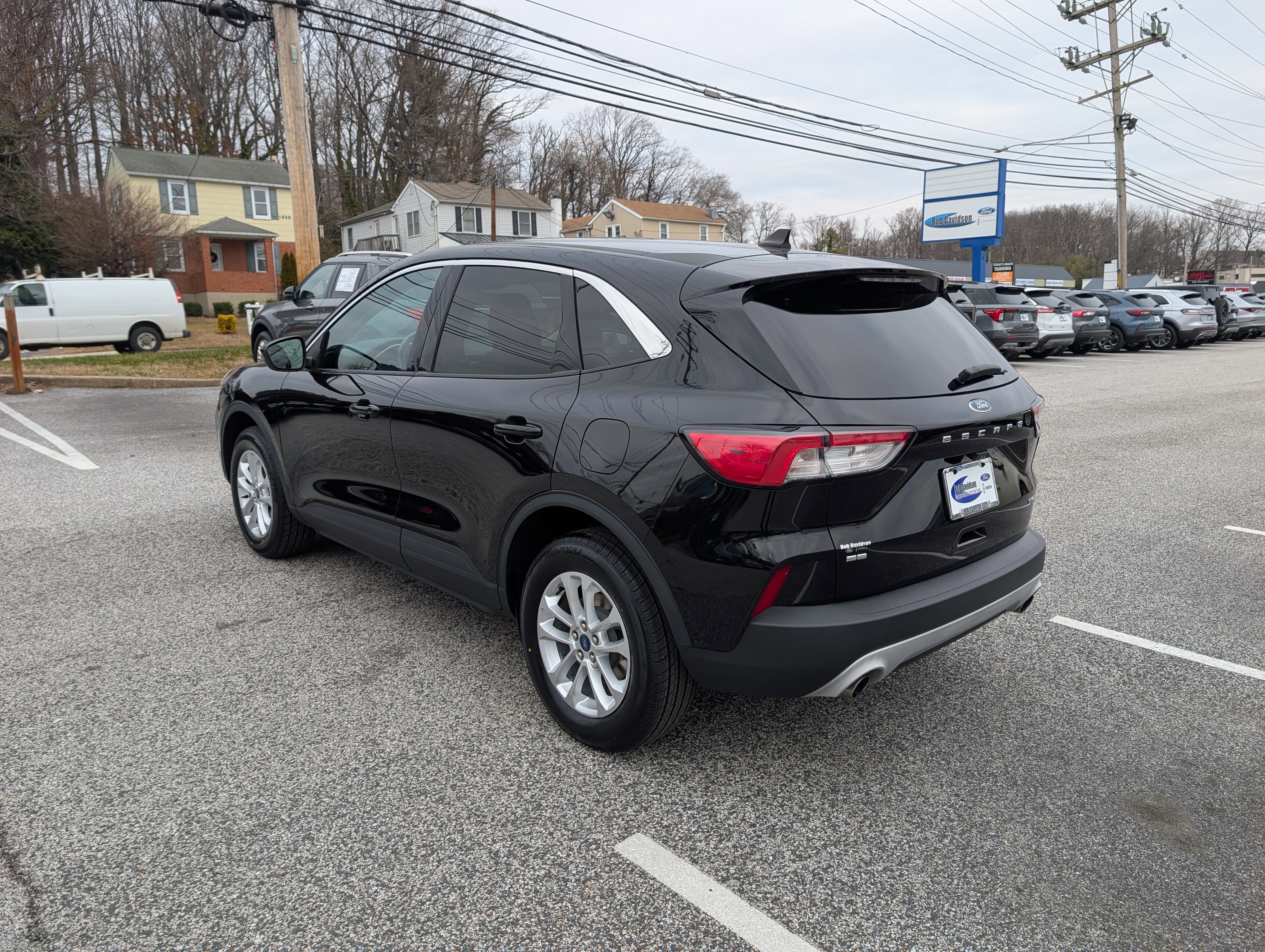 Certified 2020 Ford Escape SE image 5