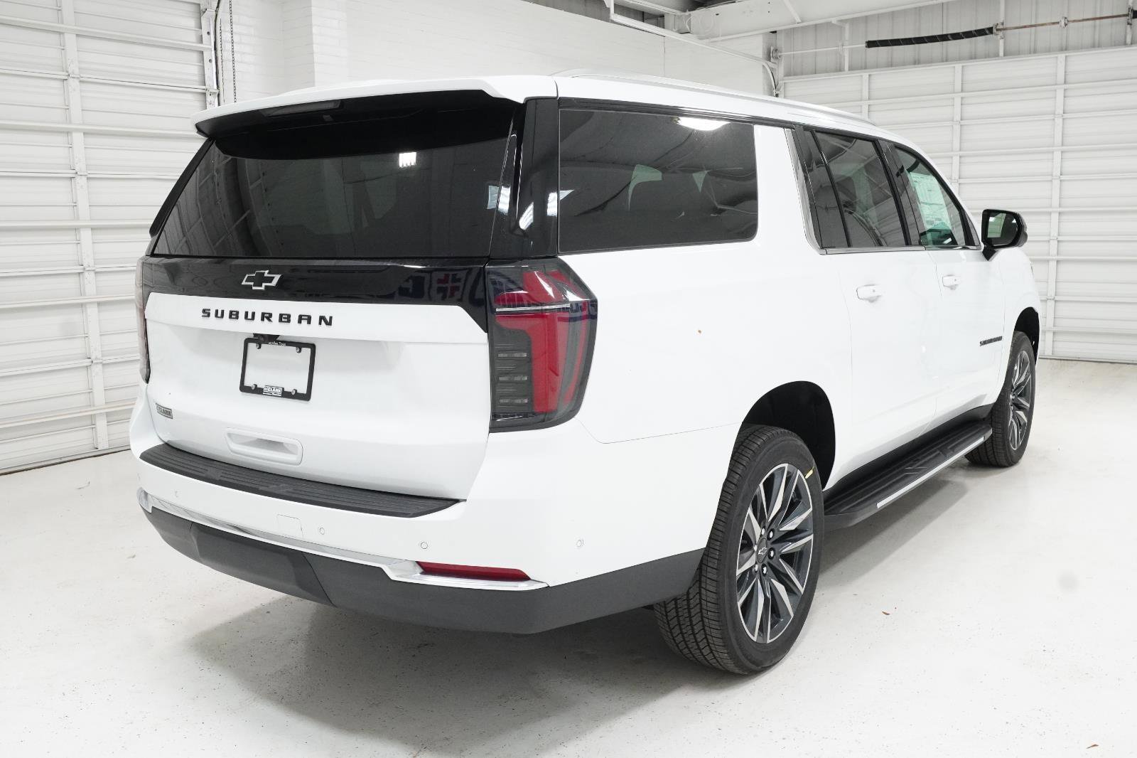 New 2026 Chevrolet Suburban LS w/ LS Custom Edition RWD image 5