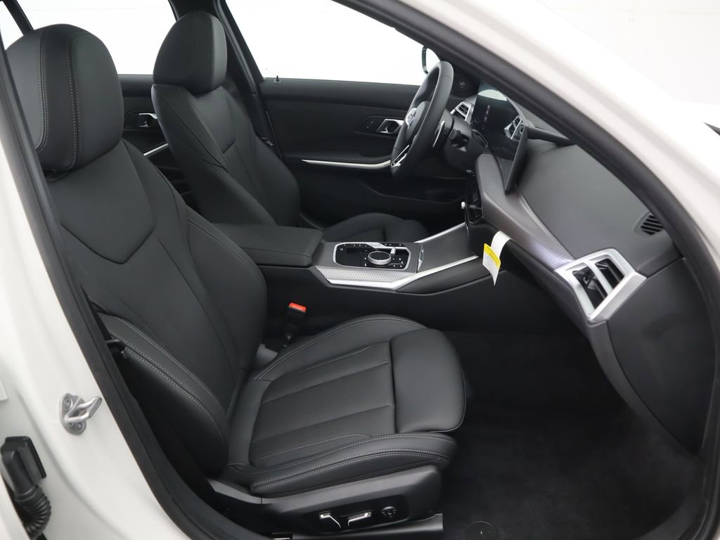 New 2026 BMW 330i xDrive Sedan w/ M Sport Package image 21