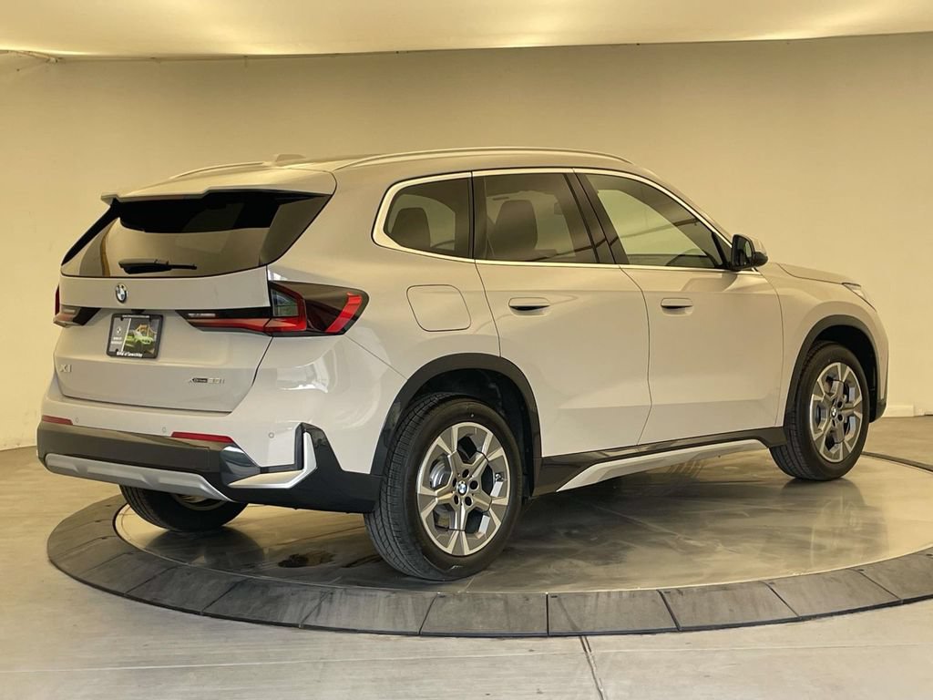 New 2026 BMW X1 xDrive28i w/ Convenience Package AWD/4WD image 5