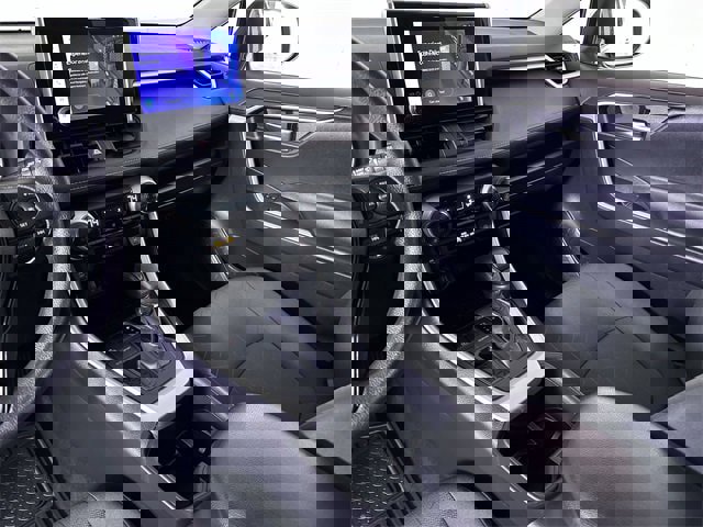 Used 2024 Toyota RAV4 XLE image 36