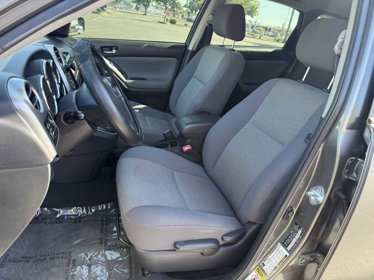 Used 2007 Toyota Matrix XR FWD image 12