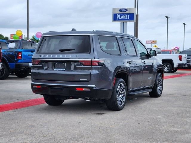 Used 2024 Jeep Wagoneer Series II w/ Flexible Seating Group RWD image 5