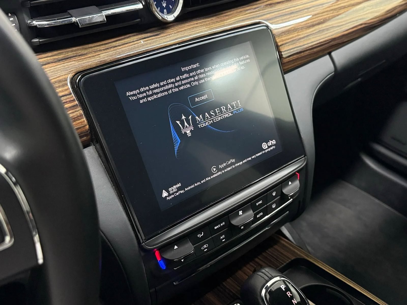 Used 2018 Maserati Quattroporte S GranLusso RWD image 32