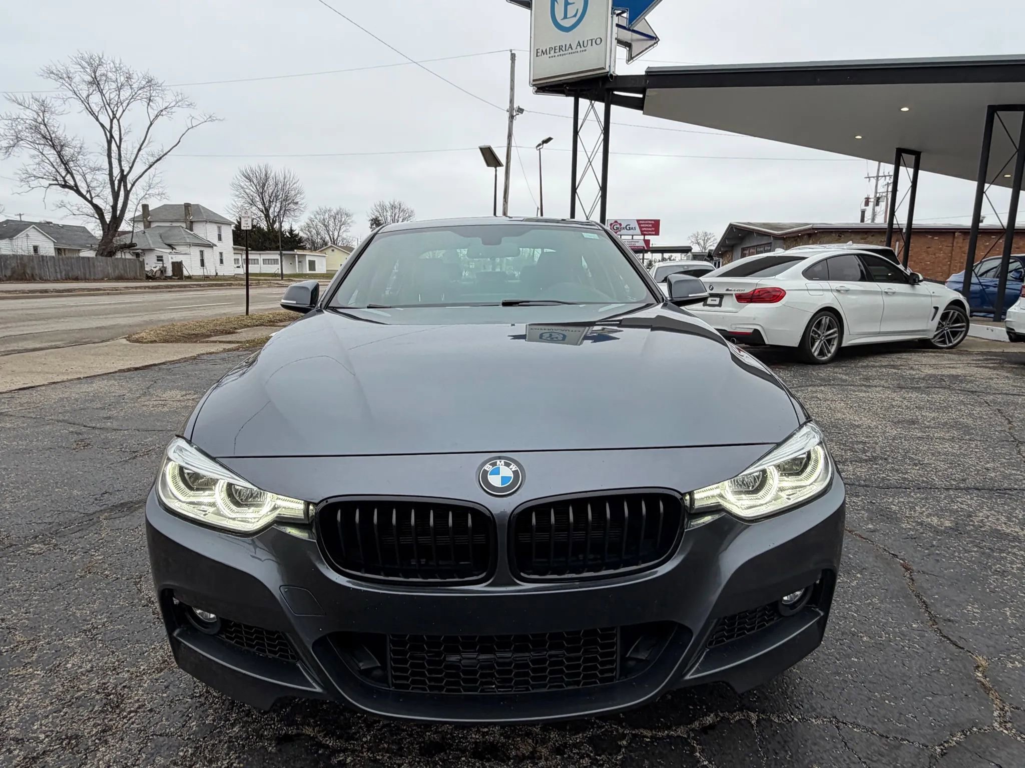 Used 2018 BMW 340i xDrive Sedan w/ Premium Package image 2