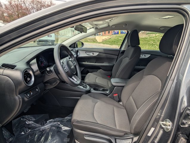 Used 2023 Kia Forte LXS w/ LXS Technology Package image 16