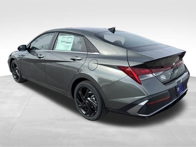 New 2026 Hyundai Elantra SEL Sport Premium FWD image 3