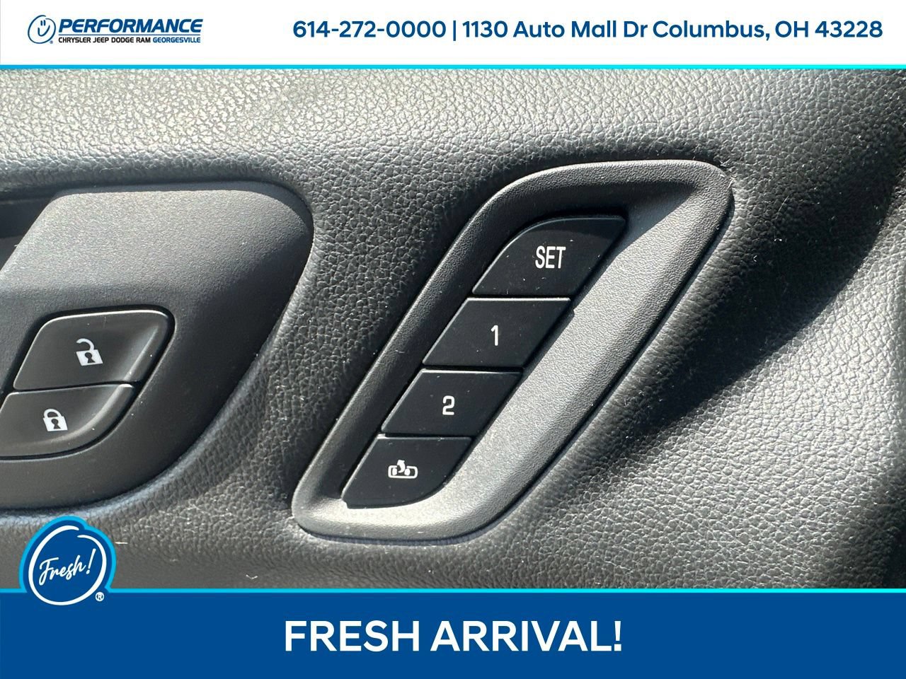 Used 2018 GMC Acadia SLT w/ LPO, Floor Liner Package FWD image 13