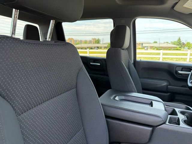 Used 2020 Chevrolet Silverado 1500 Custom w/ Custom Convenience Package AWD/4WD image 23