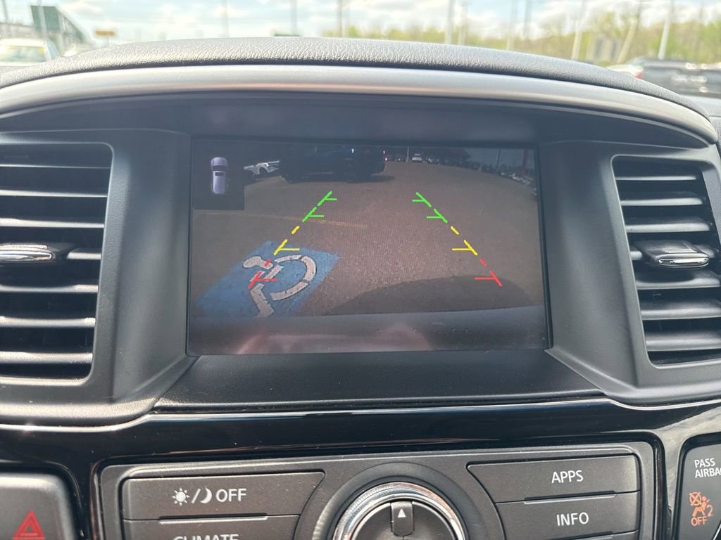 Used 2018 Nissan Pathfinder SV AWD/4WD image 21