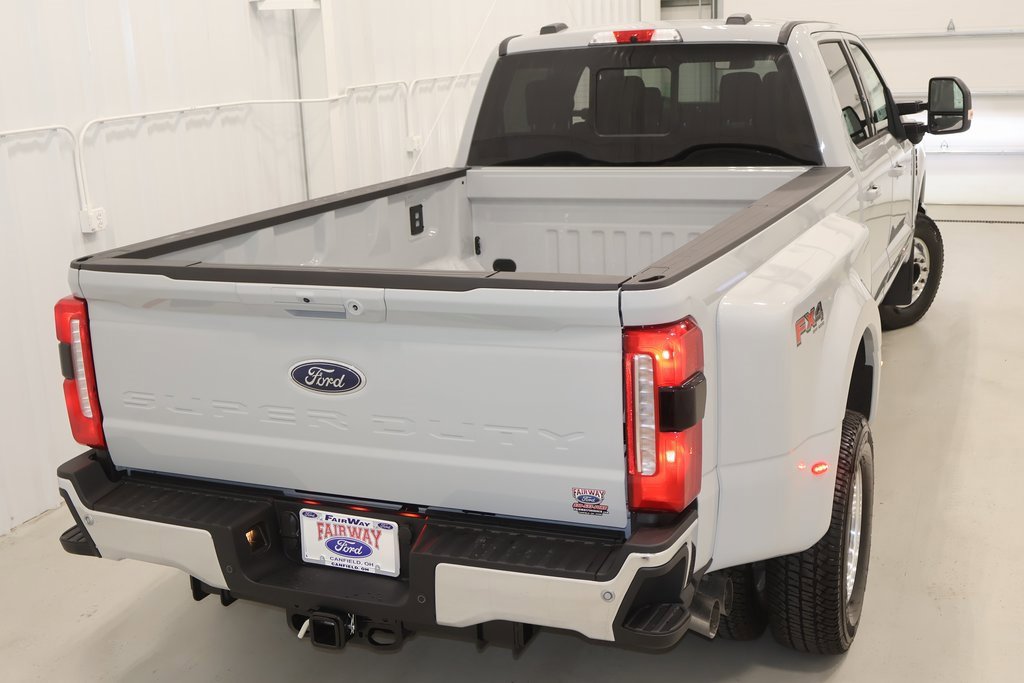 New 2025 Ford F350 Lariat w/ Lariat Ultimate Package image 38