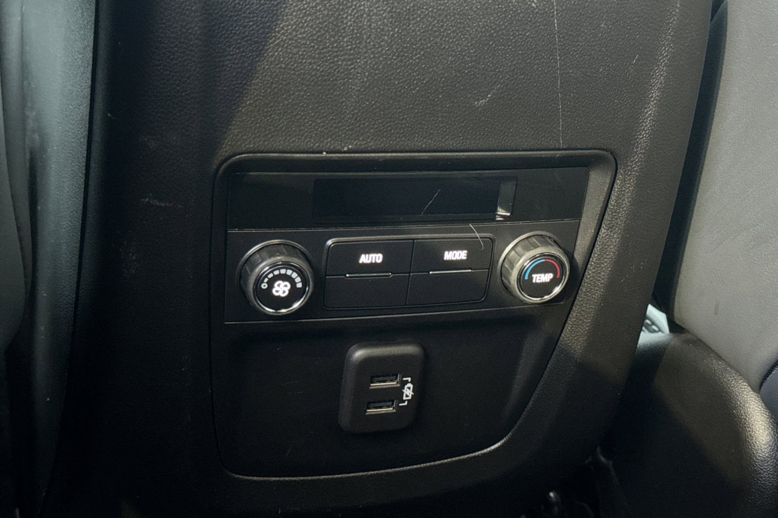 Certified 2023 Buick Enclave Essence image 13