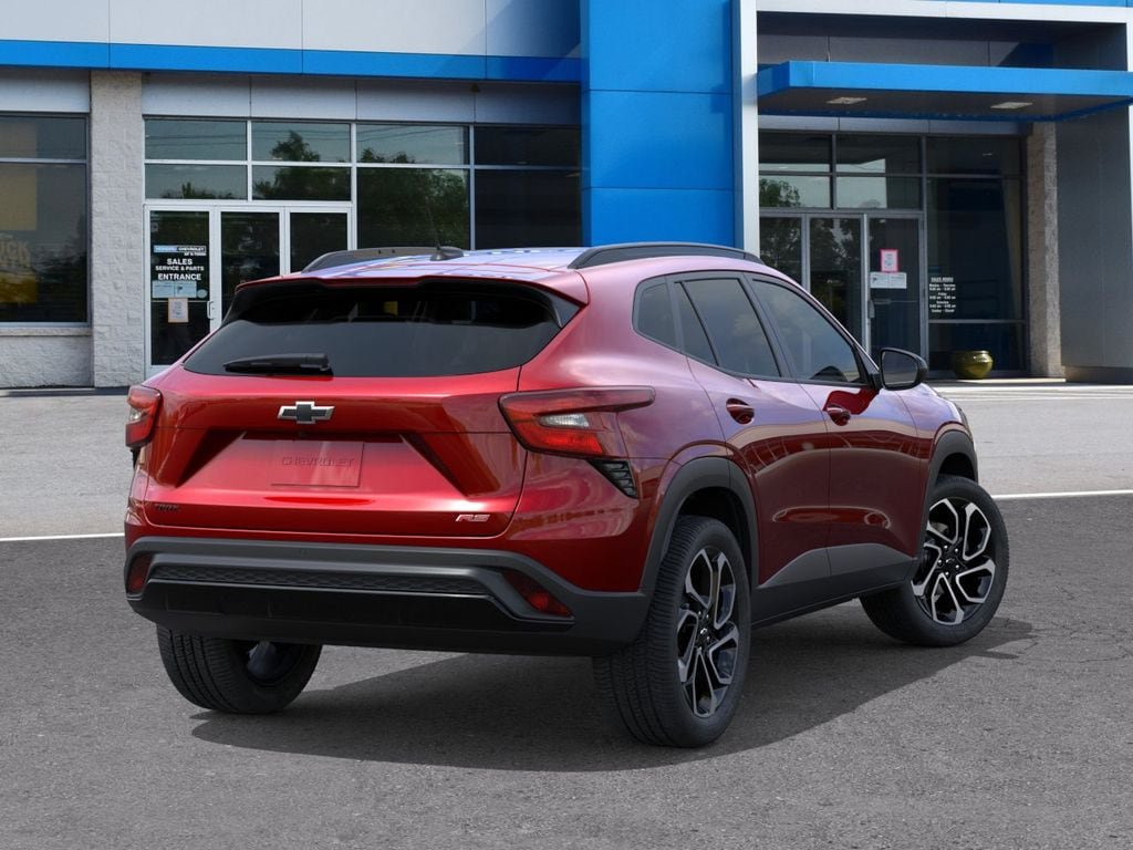 New 2026 Chevrolet Trax RS w/ Sunroof Package FWD image 4