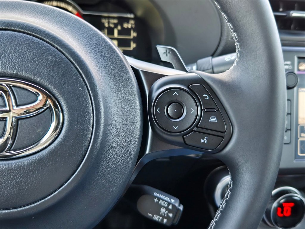 Used 2025 Toyota GR86 image 17