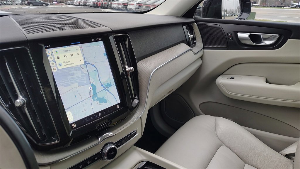 Certified 2023 Volvo XC60 B5 Plus w/ Climate Package image 24