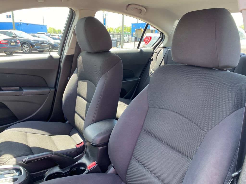 Used 2013 Chevrolet Cruze LT FWD image 9