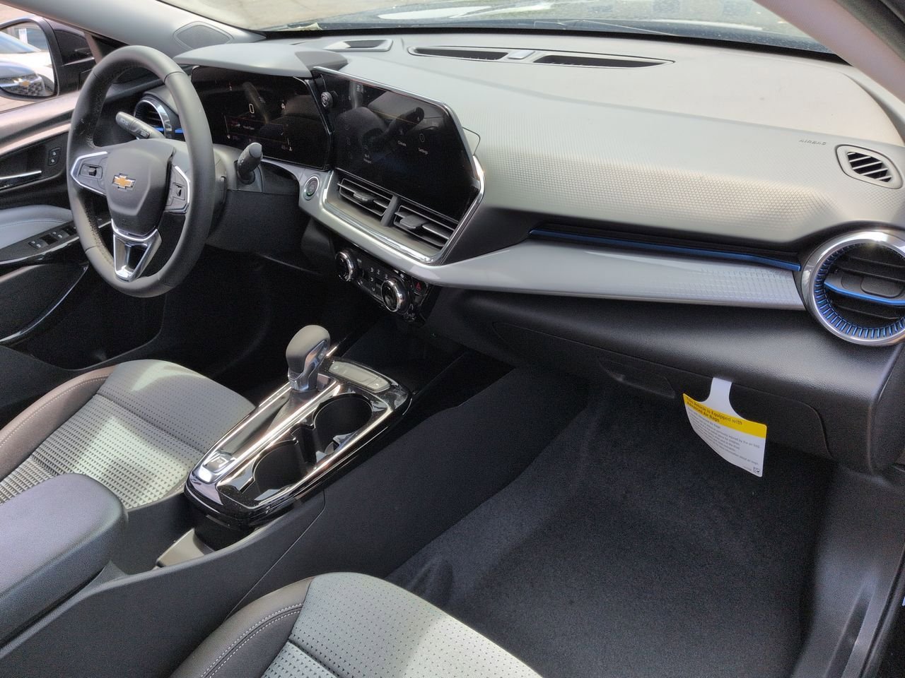 New 2026 Chevrolet Trax LT w/ Driver Confidence Package FWD image 30