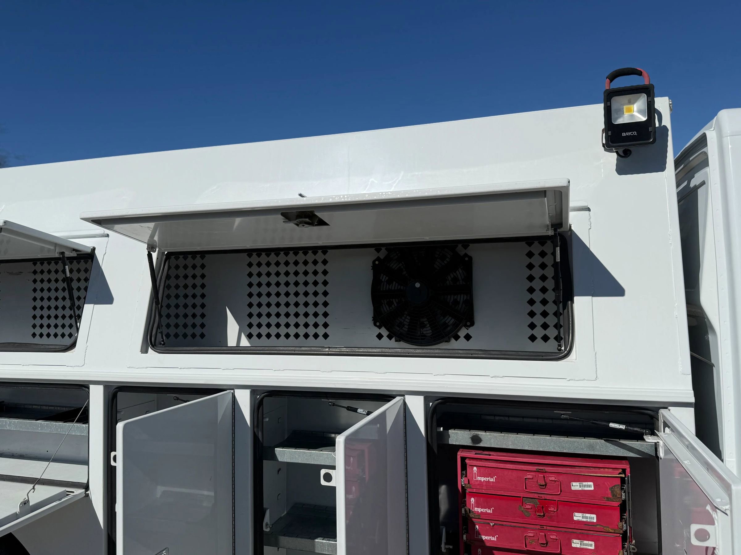 Used 2019 Mercedes-Benz Sprinter 170 w/ Chrome Grille Package image 20