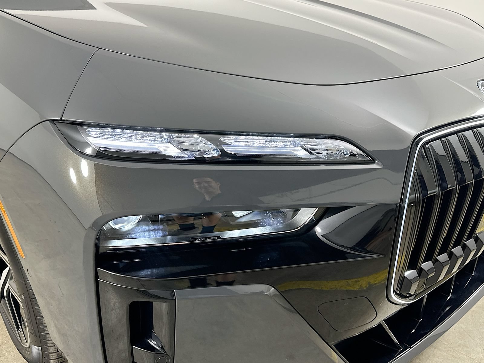 New 2026 BMW 750e xDrive w/ Executive Package AWD/4WD image 9