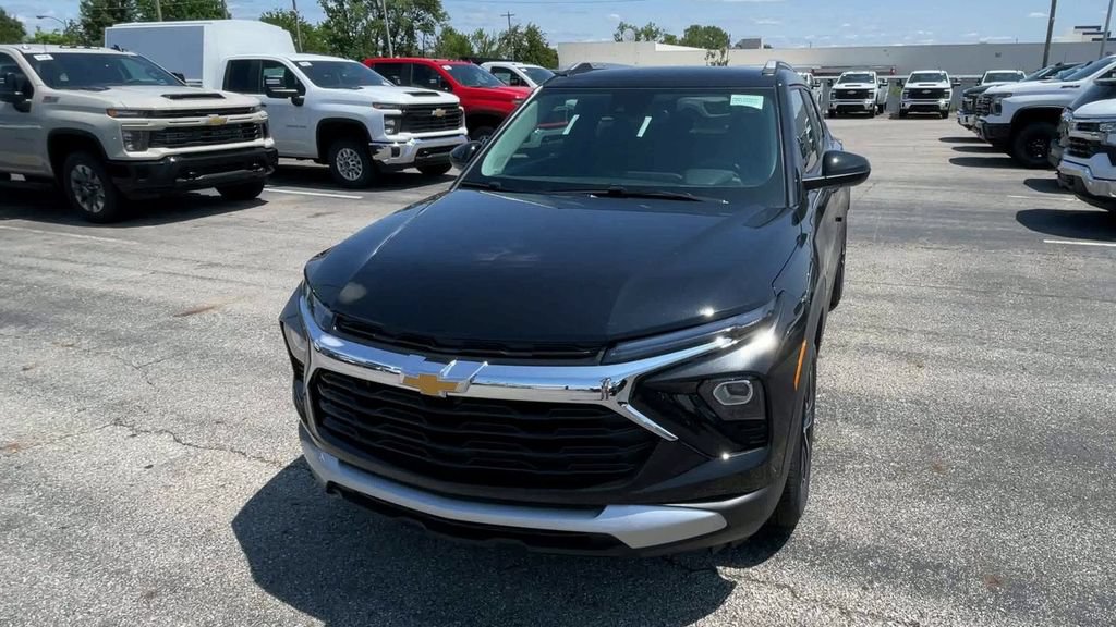 New 2026 Chevrolet TrailBlazer LT w/ Convenience Package FWD image 5