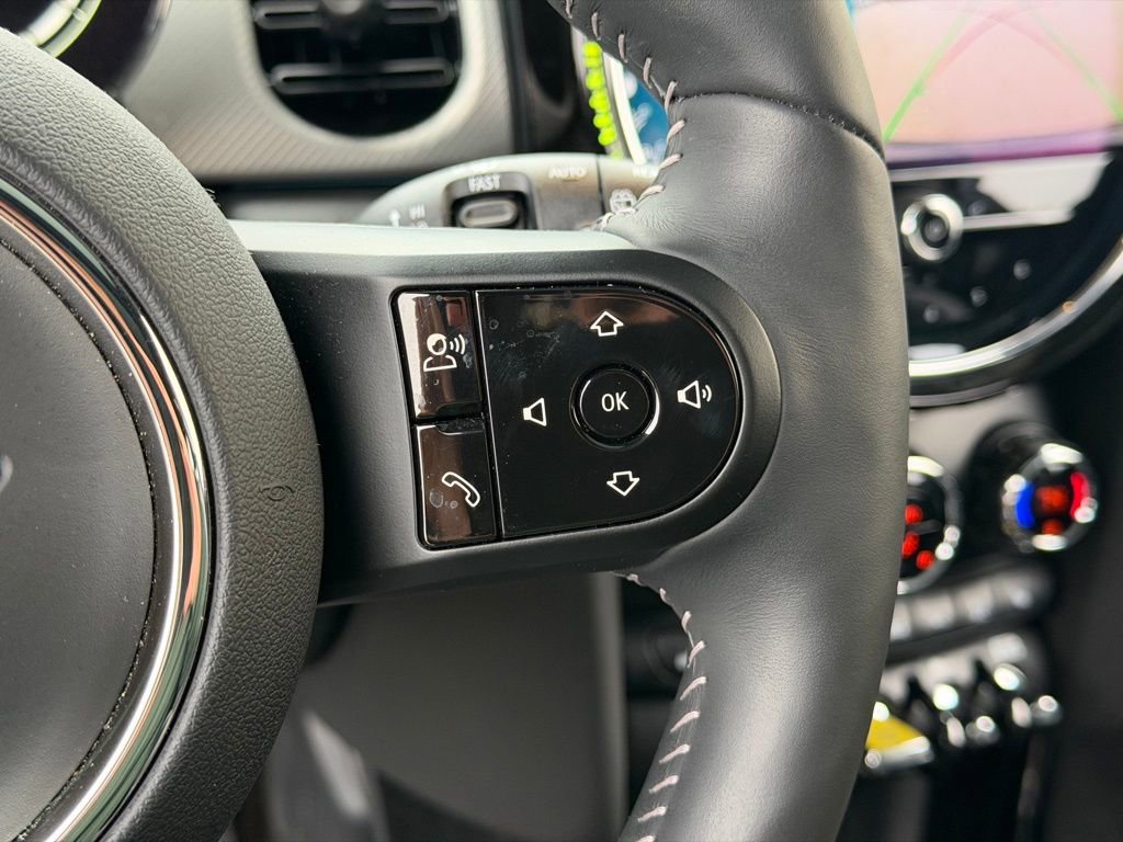 Certified 2023 MINI Cooper SE image 18