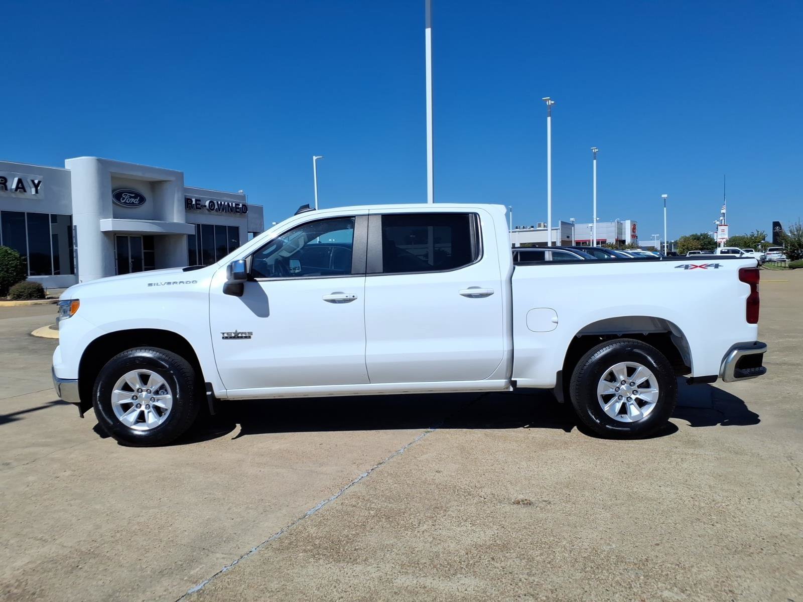 Used 2023 Chevrolet Silverado 1500 LT w/ Work Truck Package AWD/4WD image 2