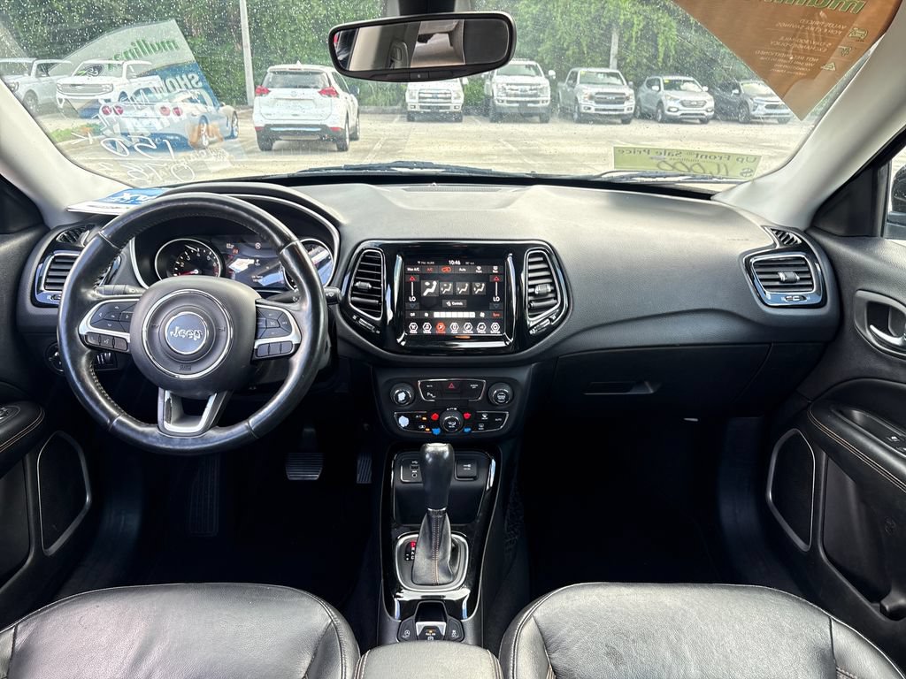 Used 2018 Jeep Compass Limited w/ Safe & Security Group FWD image 8