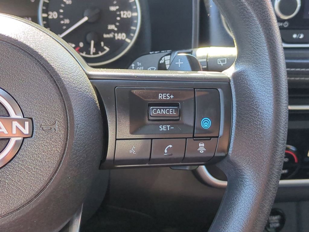 Certified 2024 Nissan Rogue SV image 18