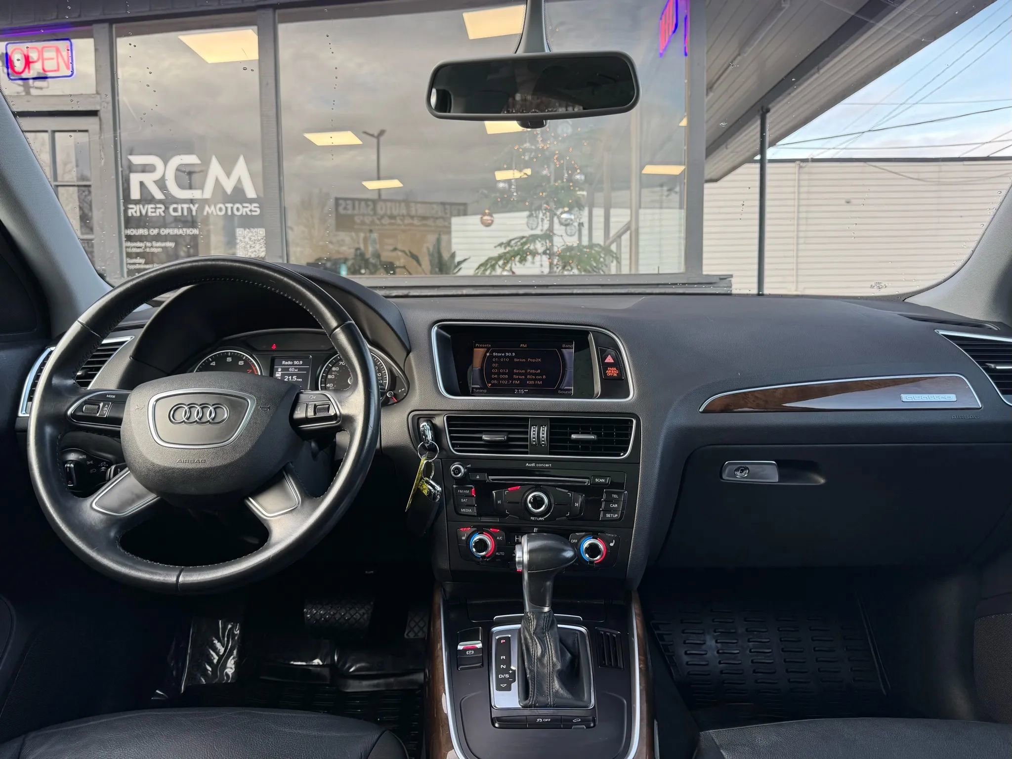 Used 2017 Audi Q5 2.0T Premium image 24