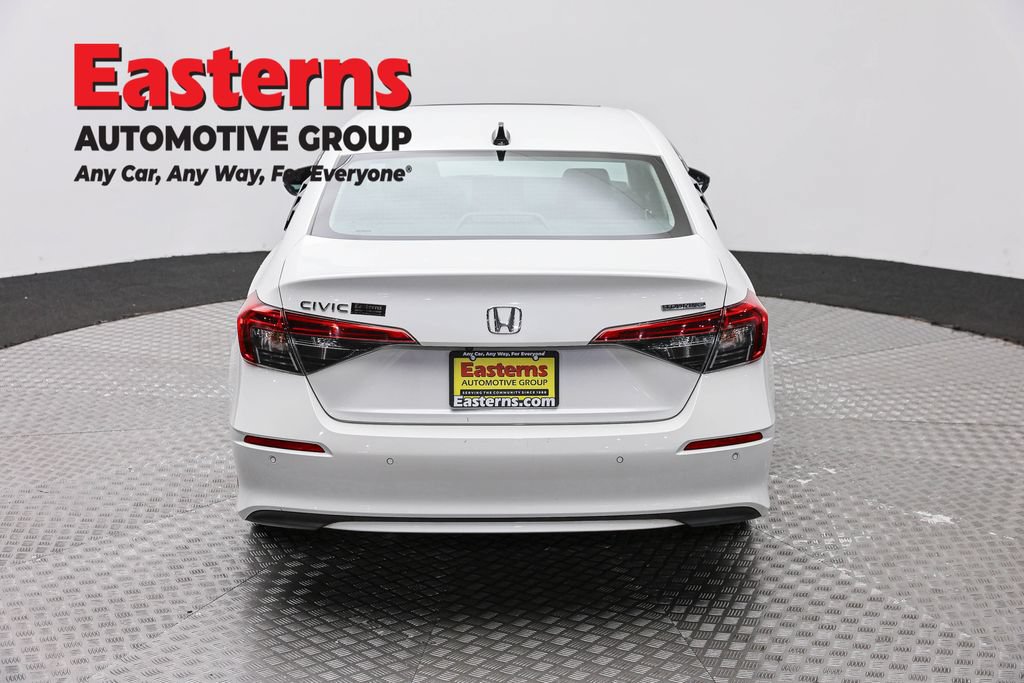 Used 2022 Honda Civic Touring image 6