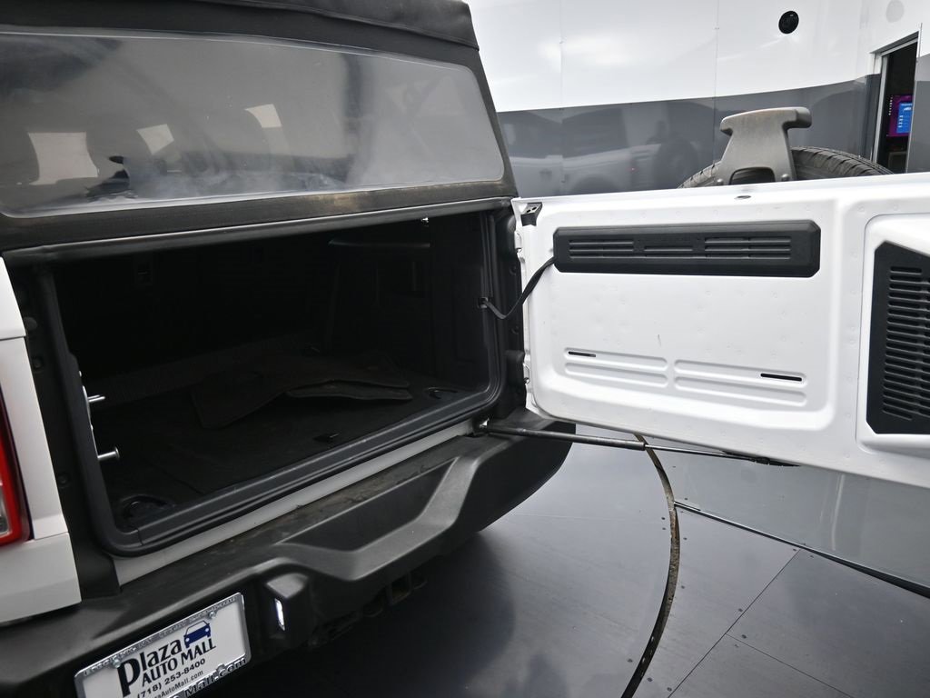 Used 2021 Ford Bronco Base image 24