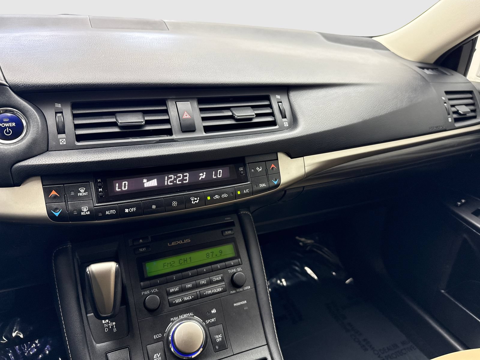 Used 2016 Lexus CT 200h w/ Accessory Package 2 FWD image 24
