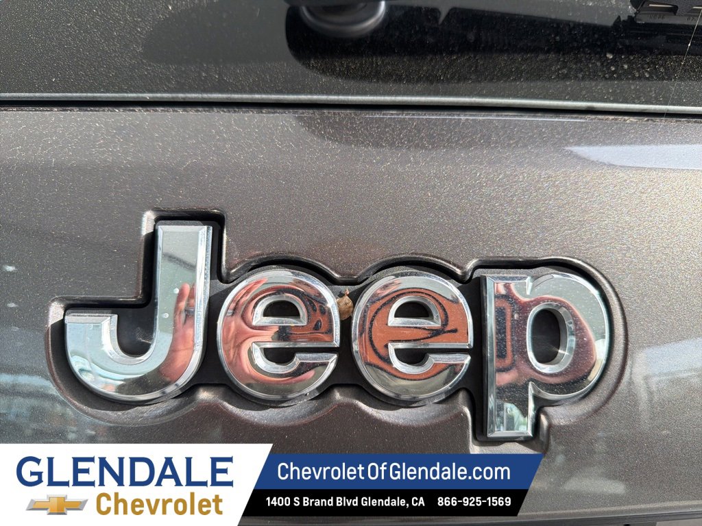 Used 2020 Jeep Grand Cherokee Limited image 24