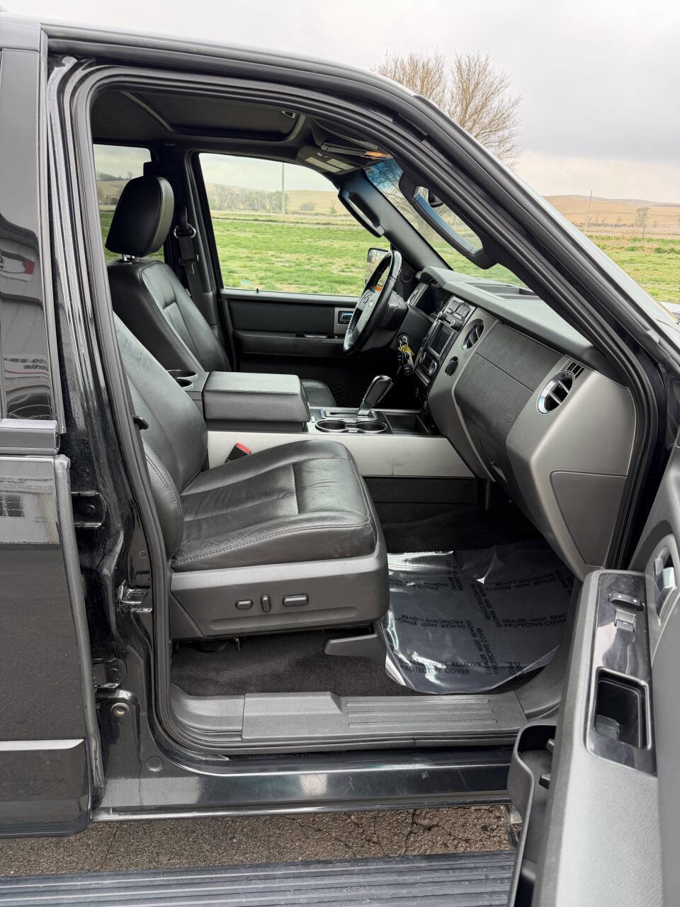 Used 2014 Ford Expedition EL Limited w/ Equipment Group 301A AWD/4WD image 15